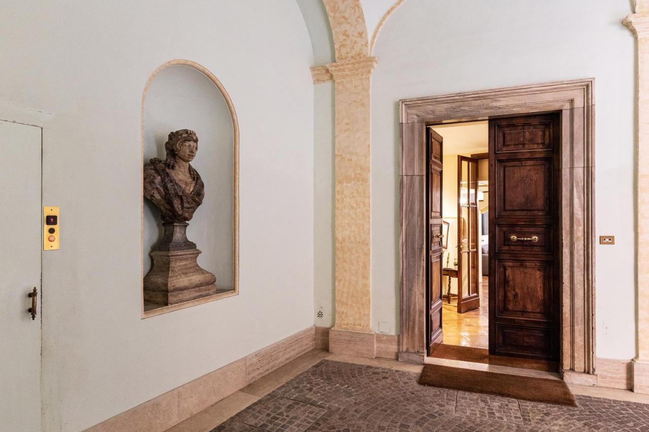 Rome As You Feel - Charming Loft Campitelli In Navona ภายนอก รูปภาพ
