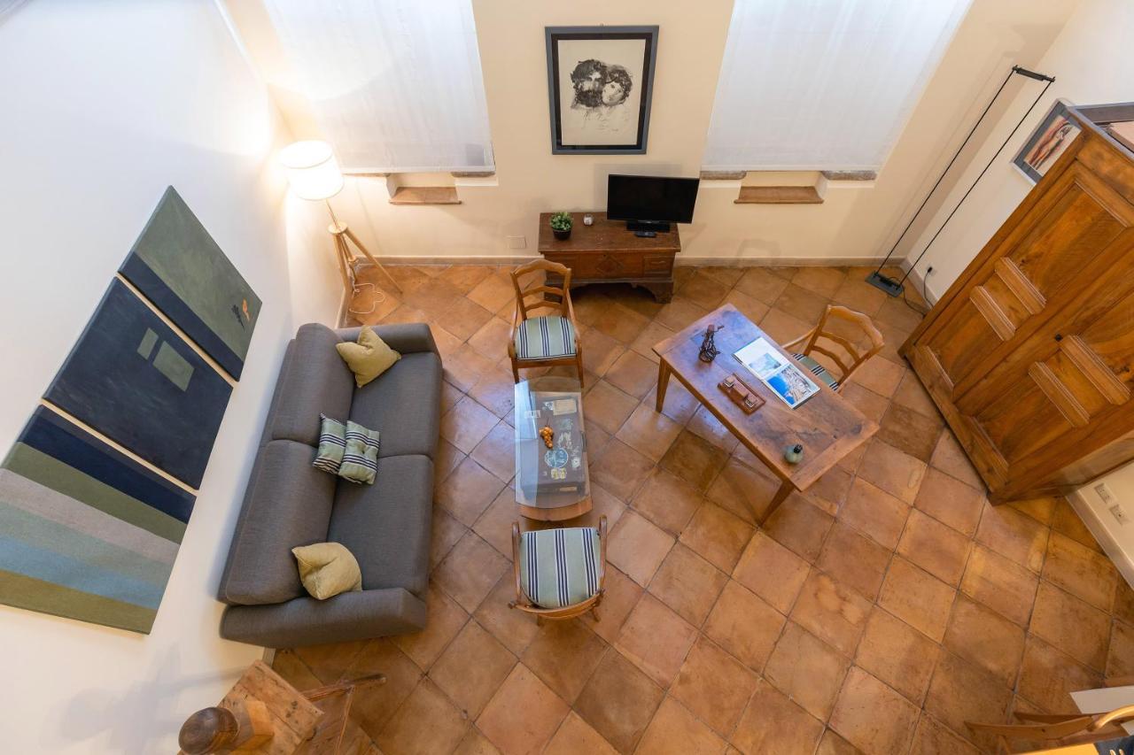 Rome As You Feel - Charming Loft Campitelli In Navona ภายนอก รูปภาพ