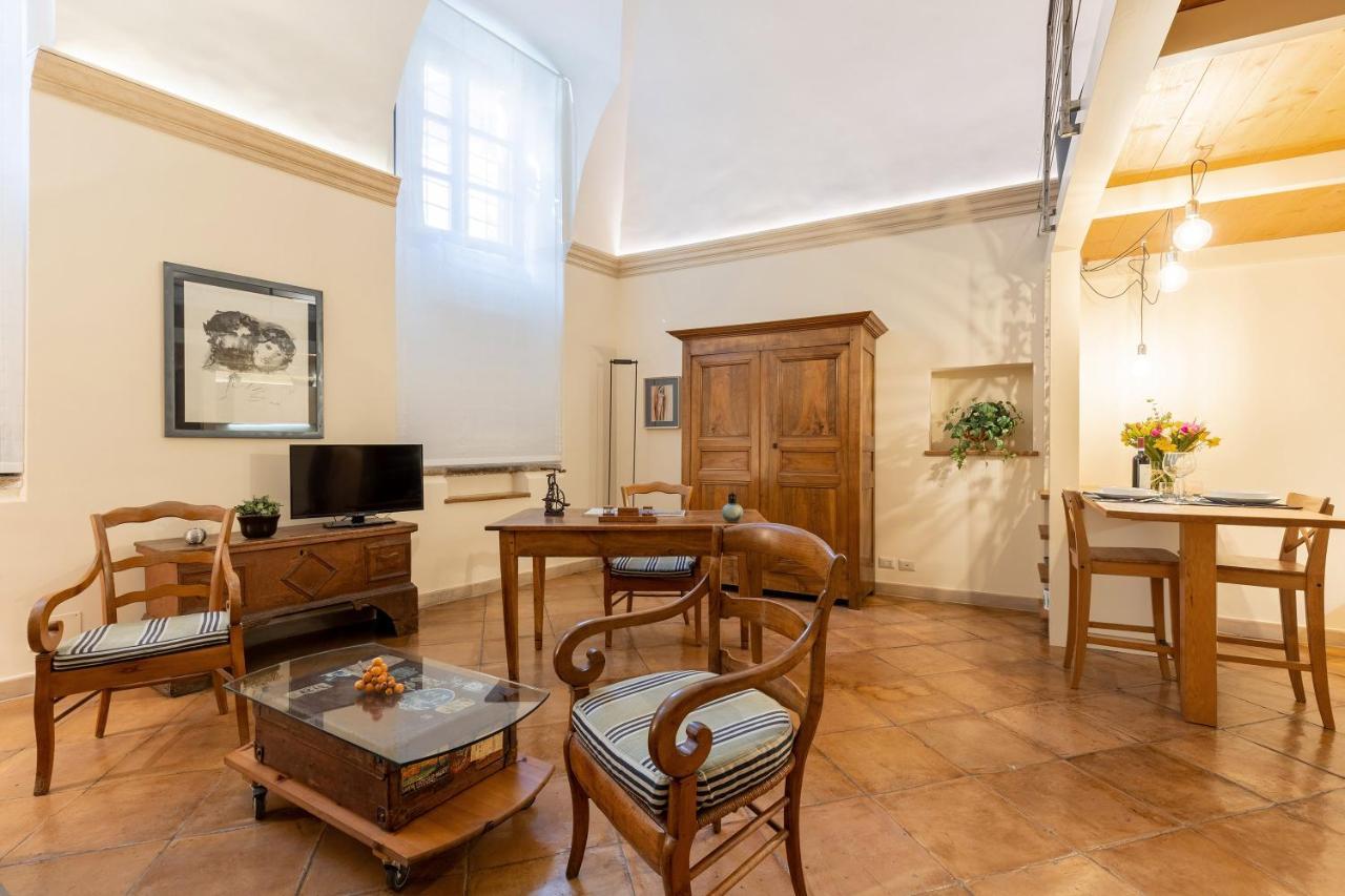 Rome As You Feel - Charming Loft Campitelli In Navona ภายนอก รูปภาพ